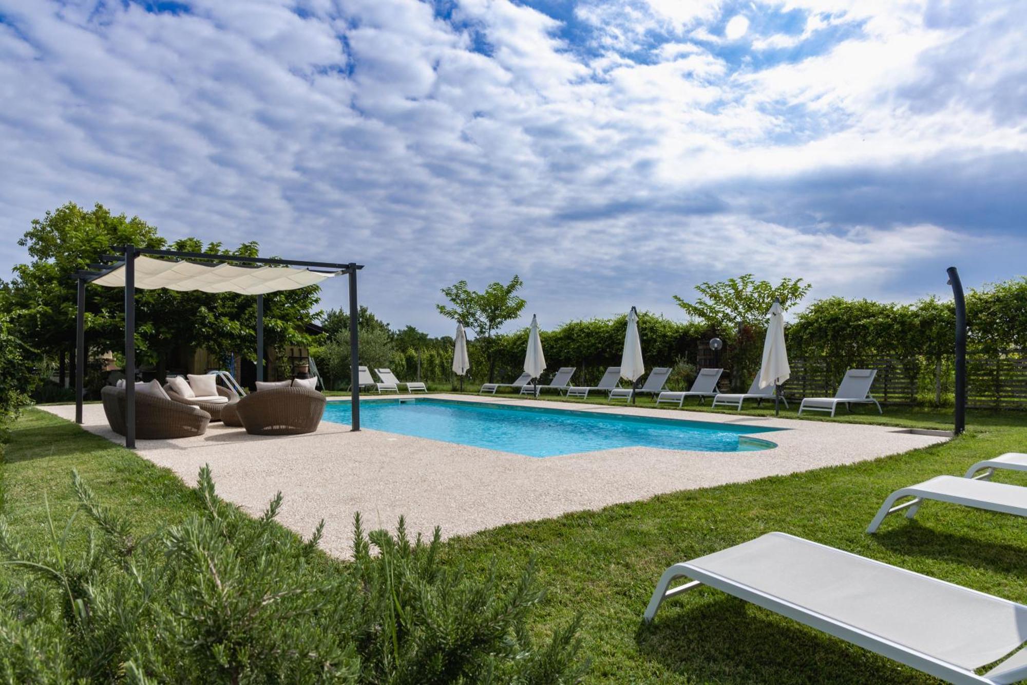 Bed & Breakfast La Cantinella *