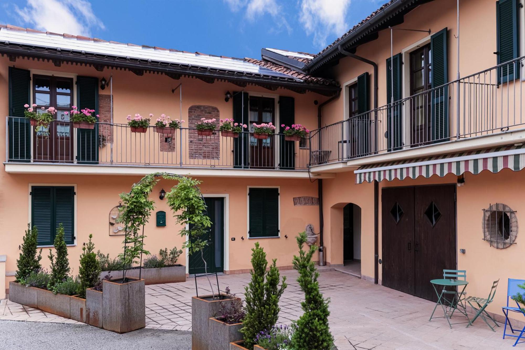 Bed & Breakfast La Cantinella
